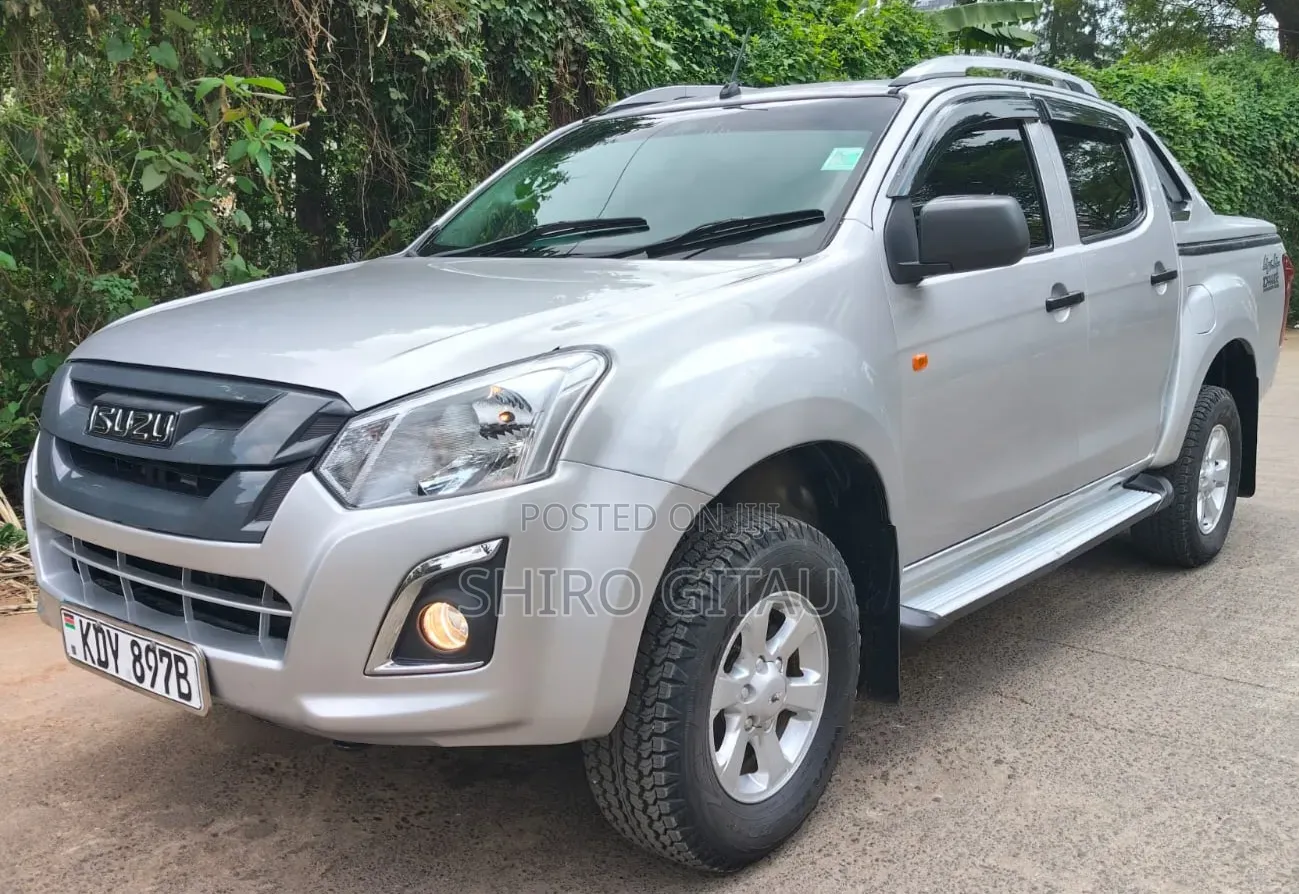 Isuzu D-MAX 2024 Gray