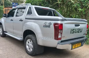 Isuzu D-MAX 2024 Gray