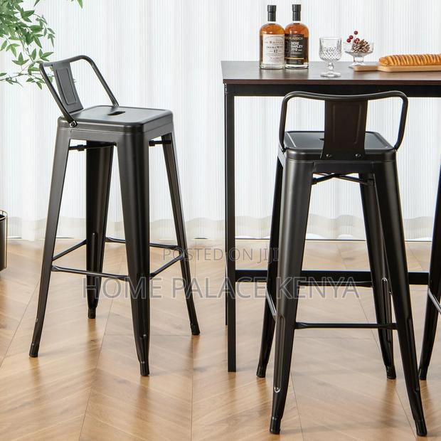 Bar Stool: Full Metallic Rust Resistant Stool