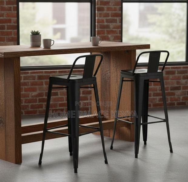Bar Stool: Full Metallic Rust Resistant Stool - thumbnail 5
