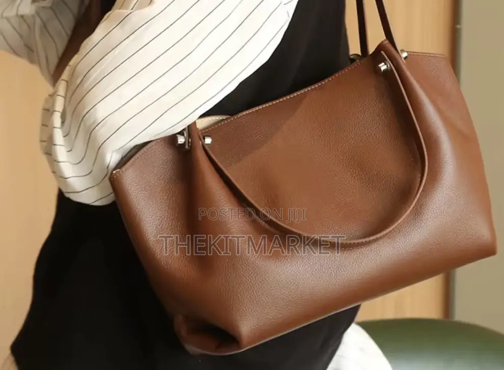 Smooth Slouch Leather Tote