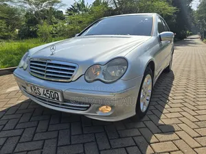 Mercedes-Benz C200 2006 Silver