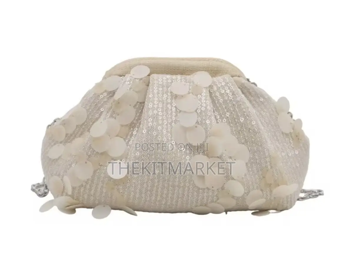 Garden Bloom Cloud Clutch