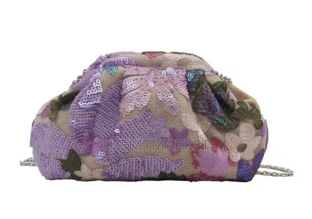 Garden Bloom Cloud Clutch - thumbnail 4