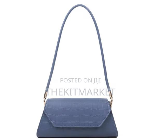 Croc-Embossed Baguette Shoulder Bag - thumbnail 2