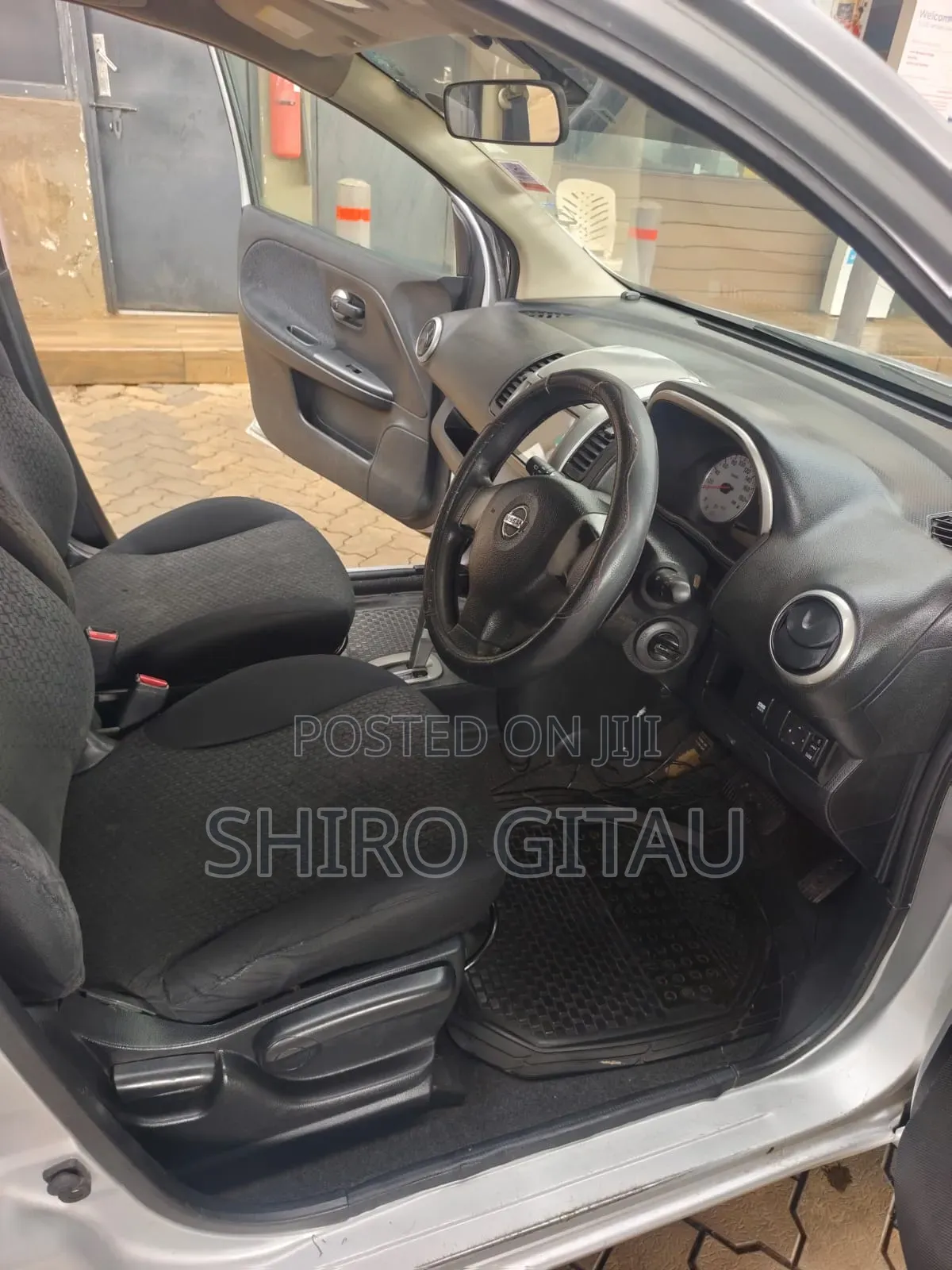 Nissan Note 2011 Silver
