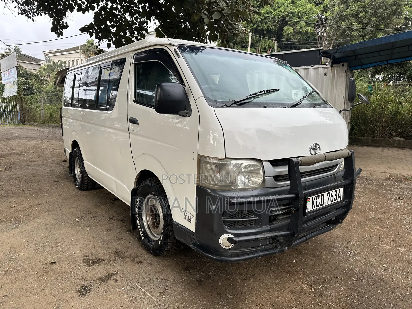 Toyota HiAce 2007 White