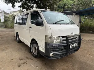 Toyota HiAce 2007 White