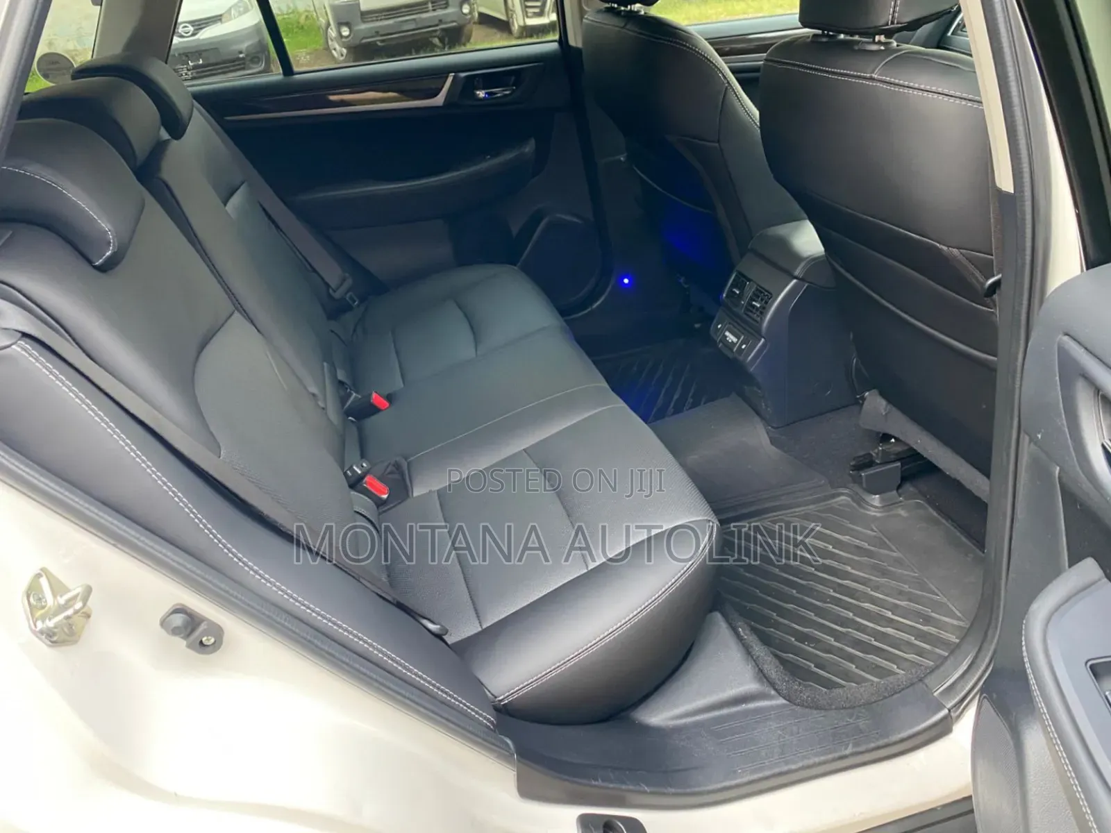 Subaru Outback 2.5i Premium AWD 2018 Pearl