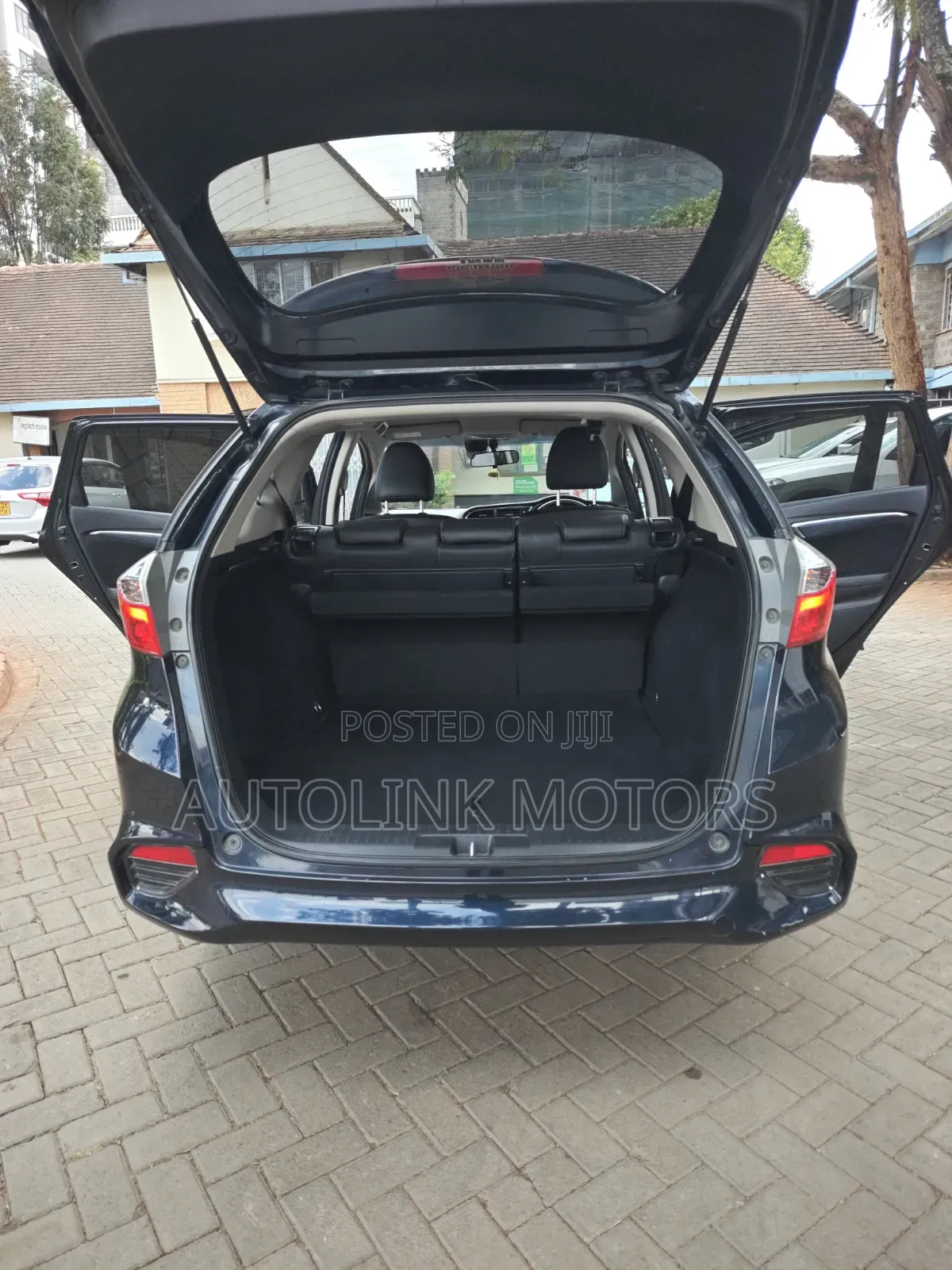 Honda Shuttle 2016 Blue
