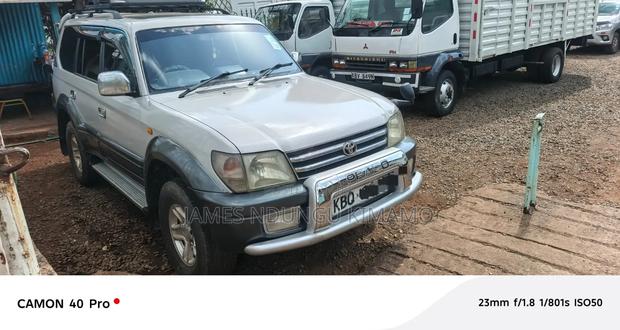 Toyota Land Cruiser Prado 2004 Pearl