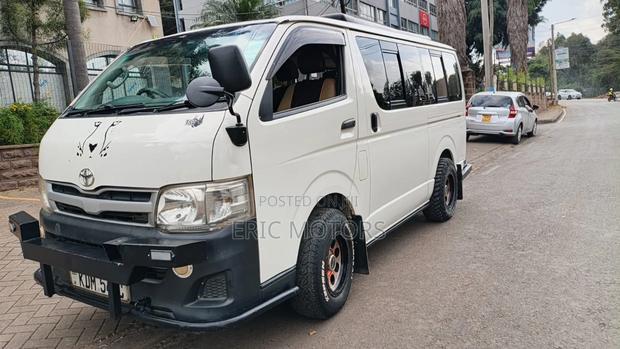 Toyota HiAce 2016 White - thumbnail 3