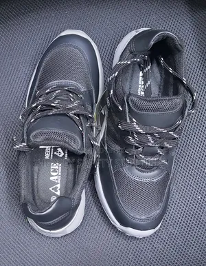 Athletic-style Safety Sneaker (With Steel Toe Cap)