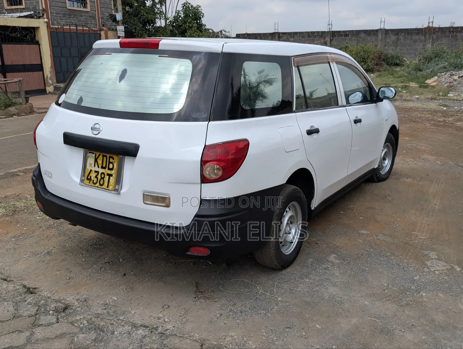 Nissan Advan 2014 White