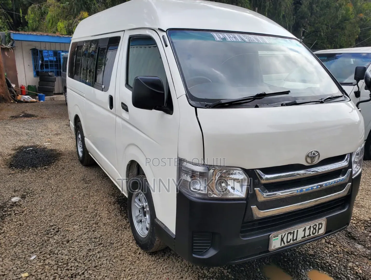Toyota HiAce 2012 White
