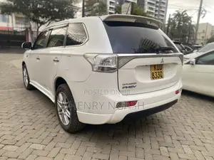 Mitsubishi Outlander 2014 Pearl