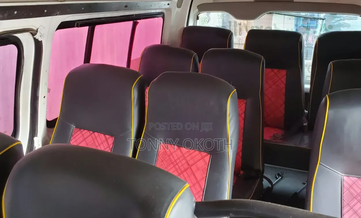 Toyota HiAce 2012 White