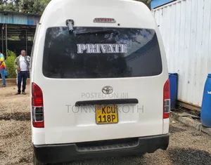 Toyota HiAce 2012 White