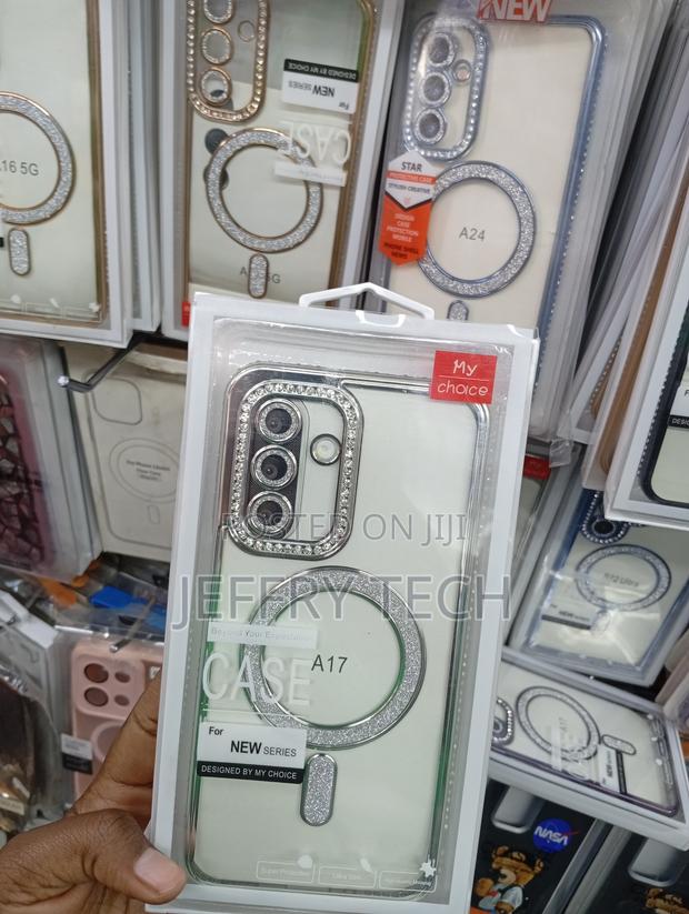 Samsung Galaxy A17 Vertical Triple-Lens Setup Case
