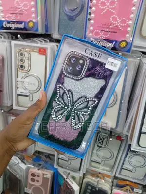 iPhone 11 Pro Max Striking Large Center Butterfly With Glitters Case
