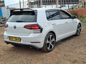 Volkswagen Golf 2015 White