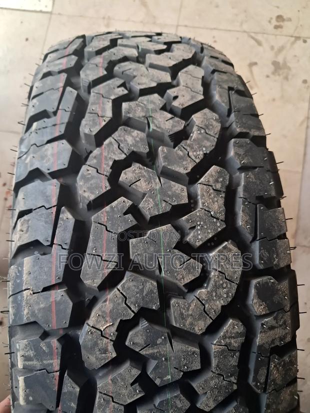 215/70r16 Comforser - thumbnail 3