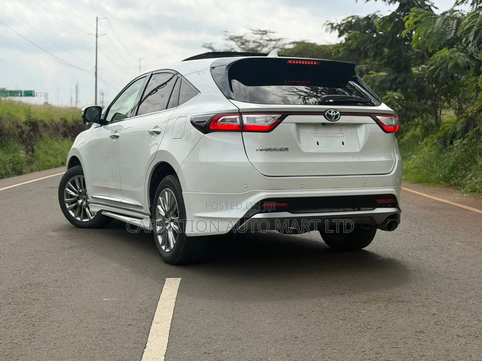 Toyota Harrier 2018 White