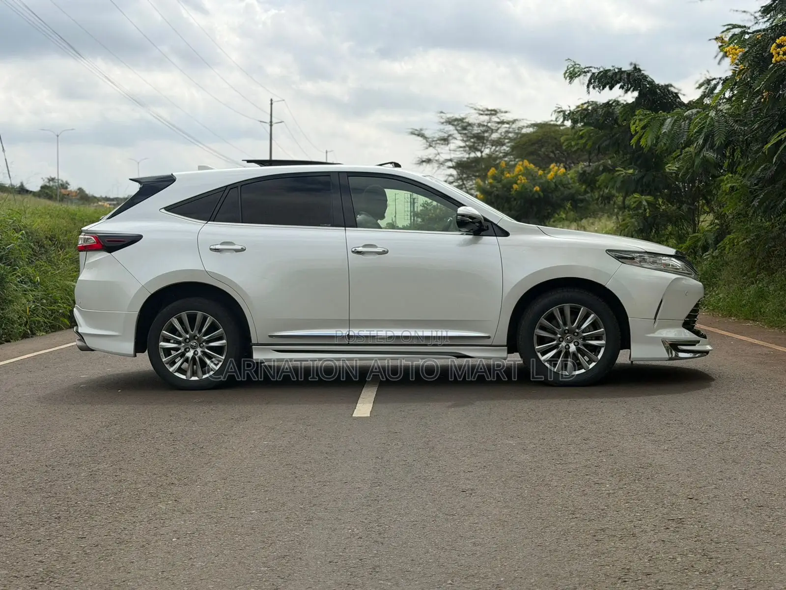 Toyota Harrier 2018 White