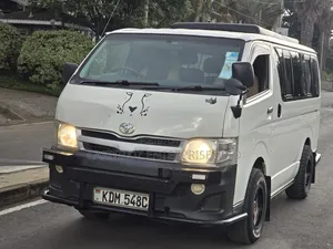 Toyota HiAce 2013 White