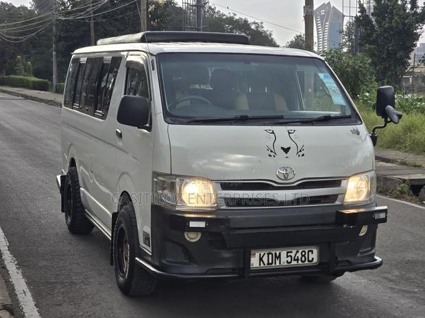 Toyota HiAce 2013 White - thumbnail 5