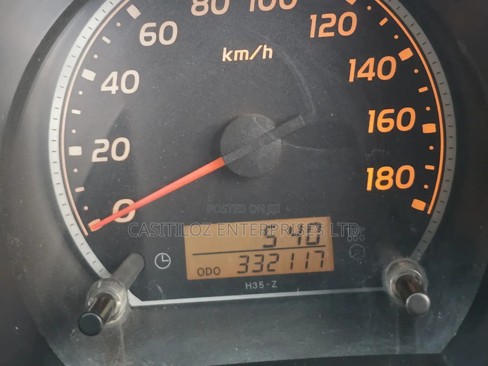 Toyota HiAce 2013 White