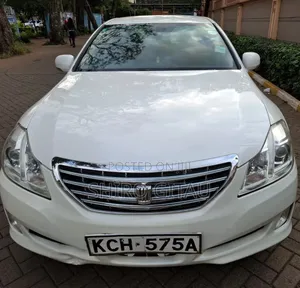 Toyota Crown 2009 White