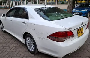 Toyota Crown 2009 White