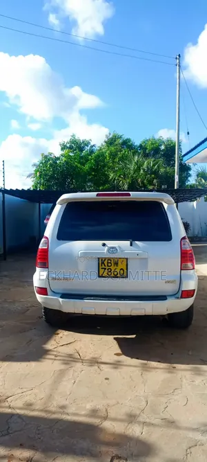 Toyota Hilux 2007 White