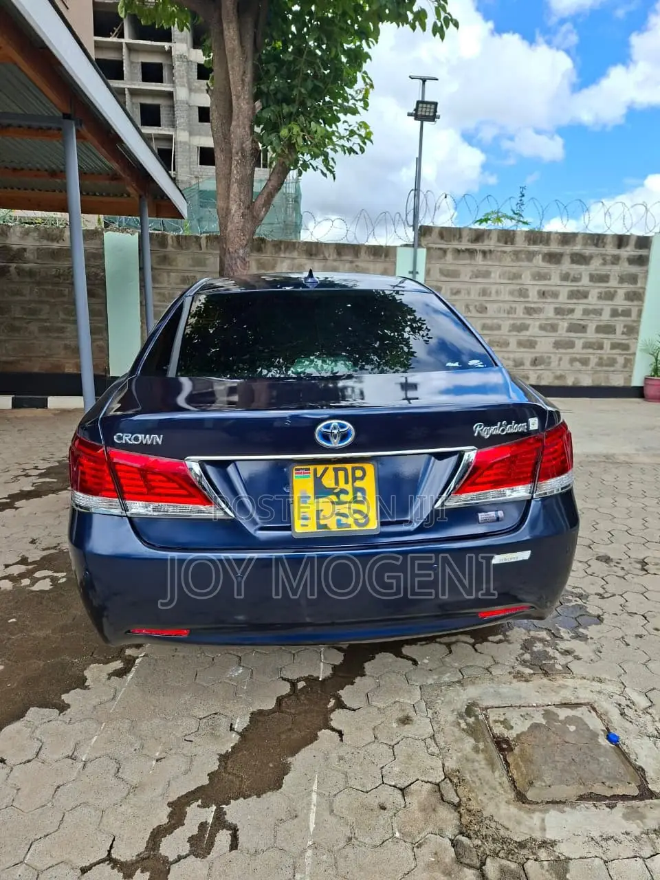 Toyota Crown 2013 Blue