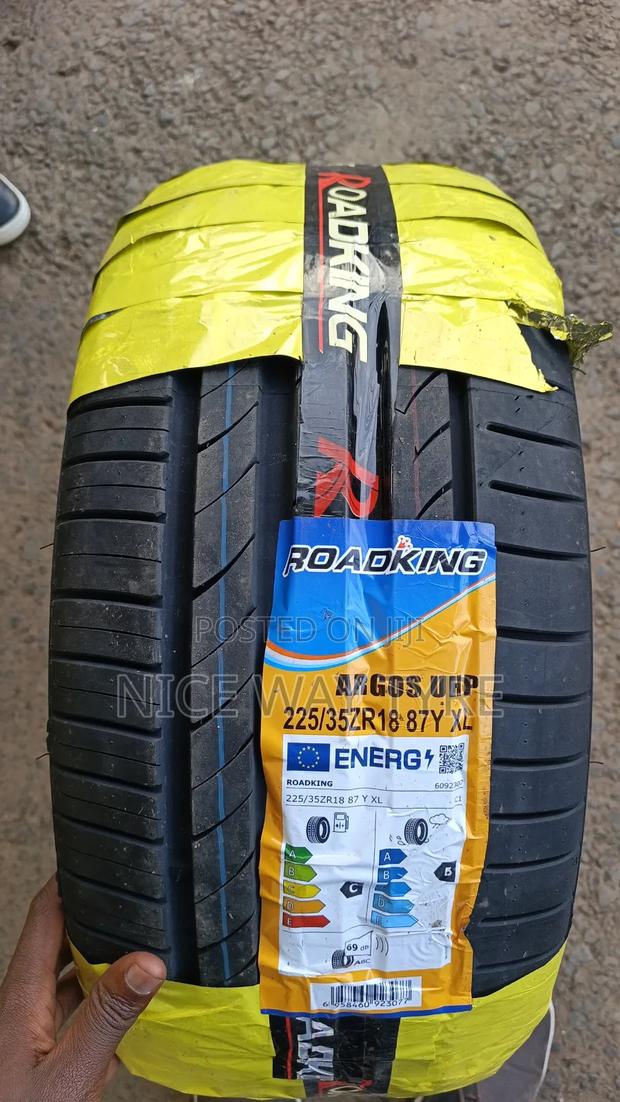 225/35r18 Roadking