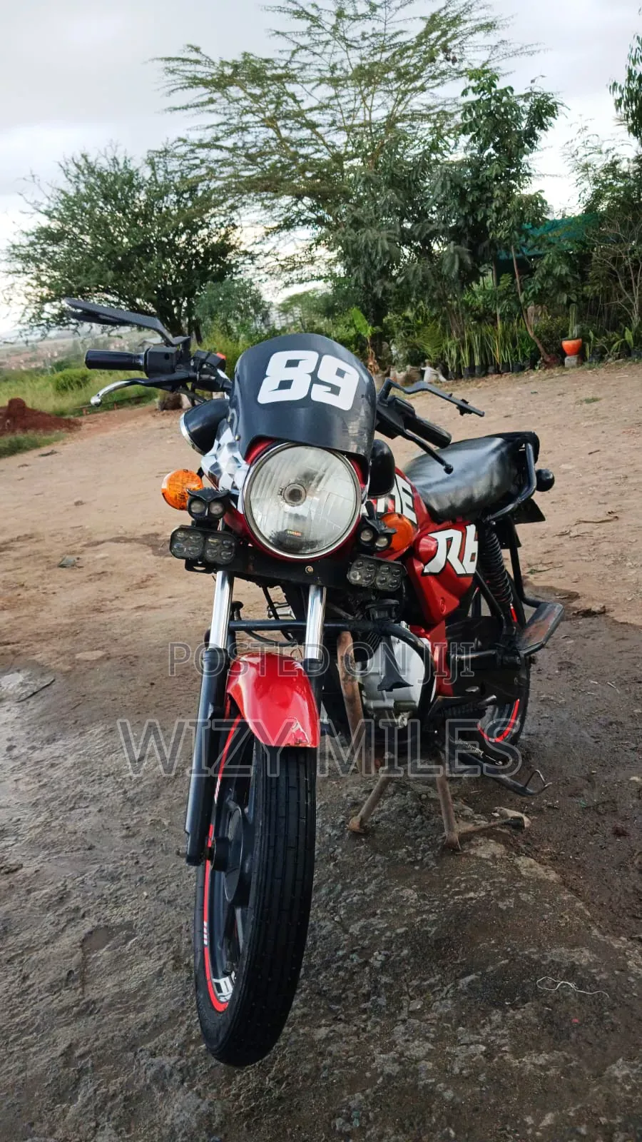 Bajaj Boxer 150 UG 2023 Red
