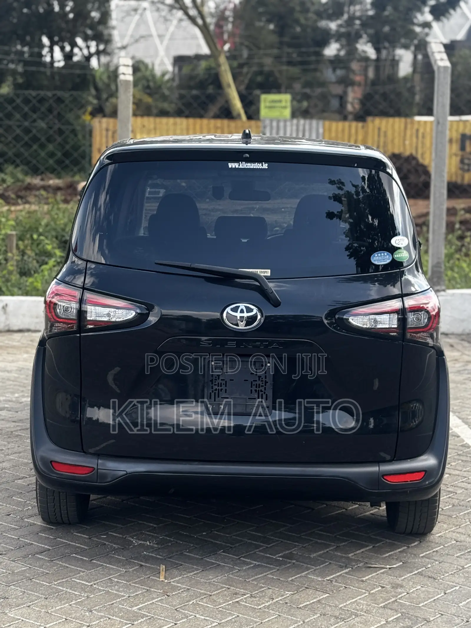 Toyota Sienta 1.5 AWD 2019 Black
