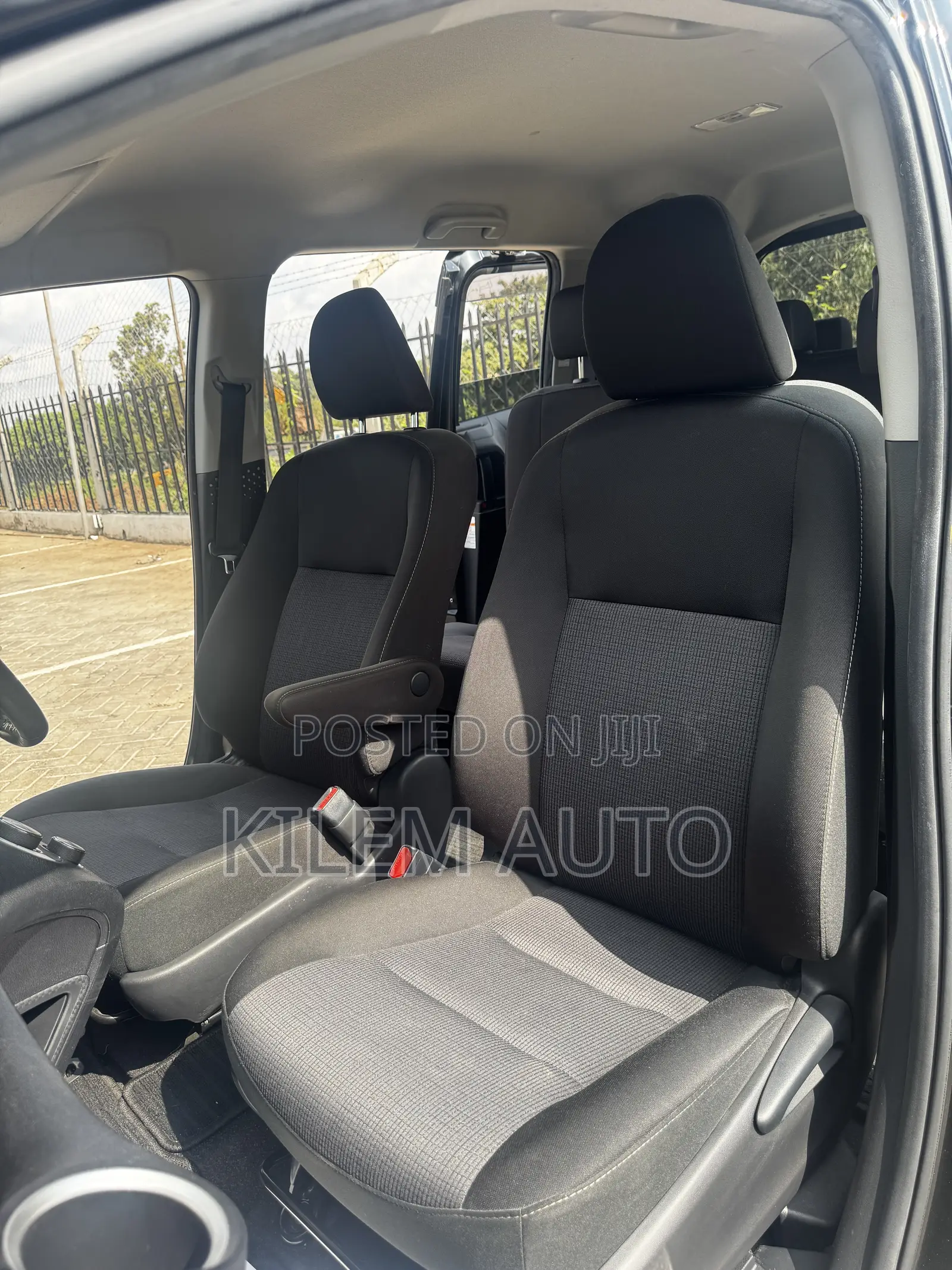 Toyota Sienta 1.5 AWD 2019 Black