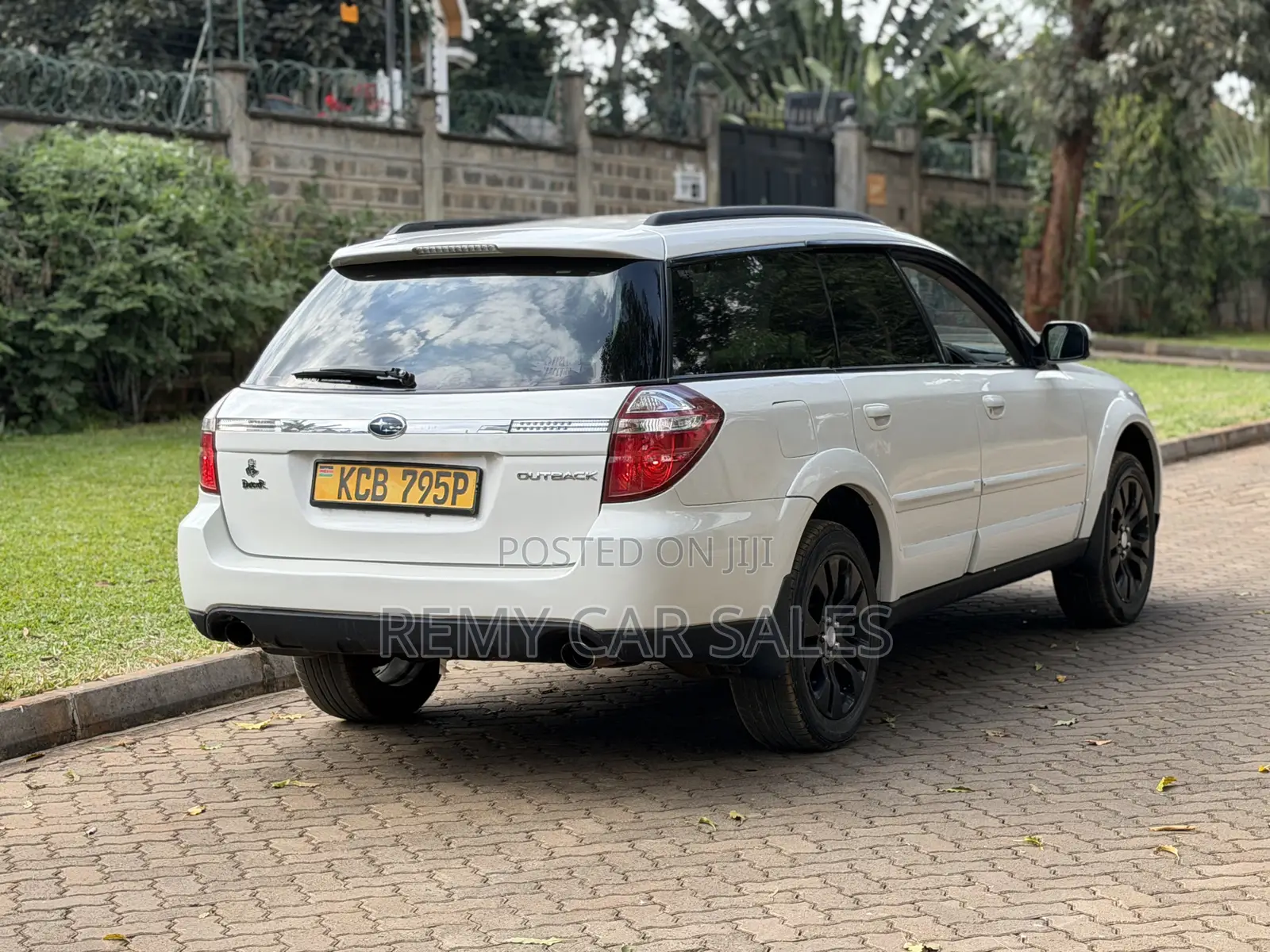 Subaru Outback 2007 White