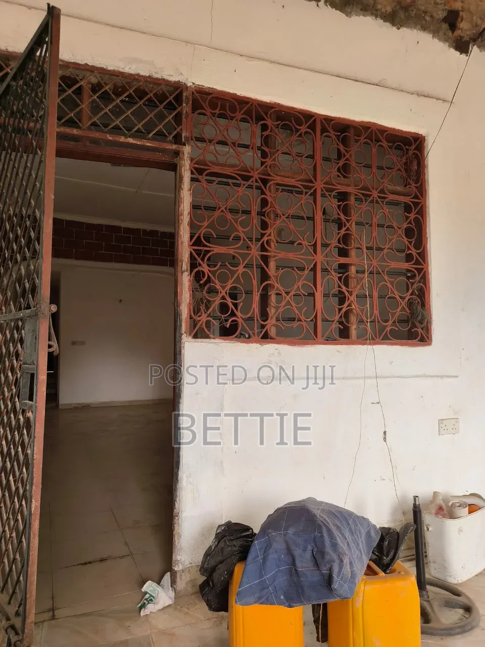 5bdrm Bungalow in Beatrice Dena Family, Mazeras for sale