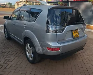 Mitsubishi Outlander 2009 Silver