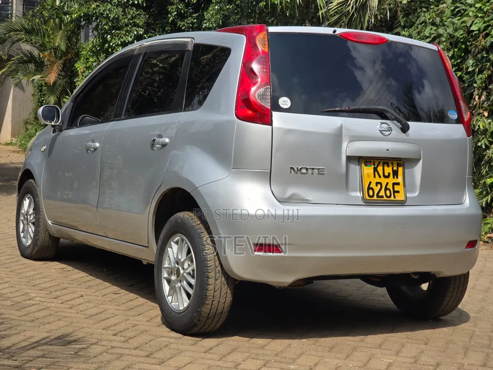 Nissan Note 2012 Silver