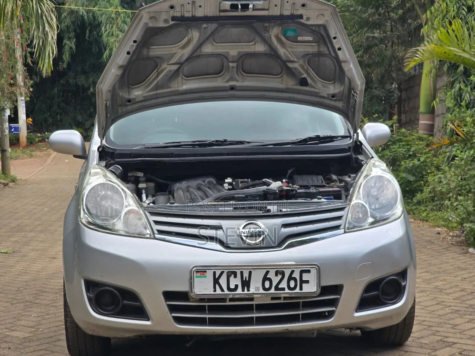 Nissan Note 2012 Silver