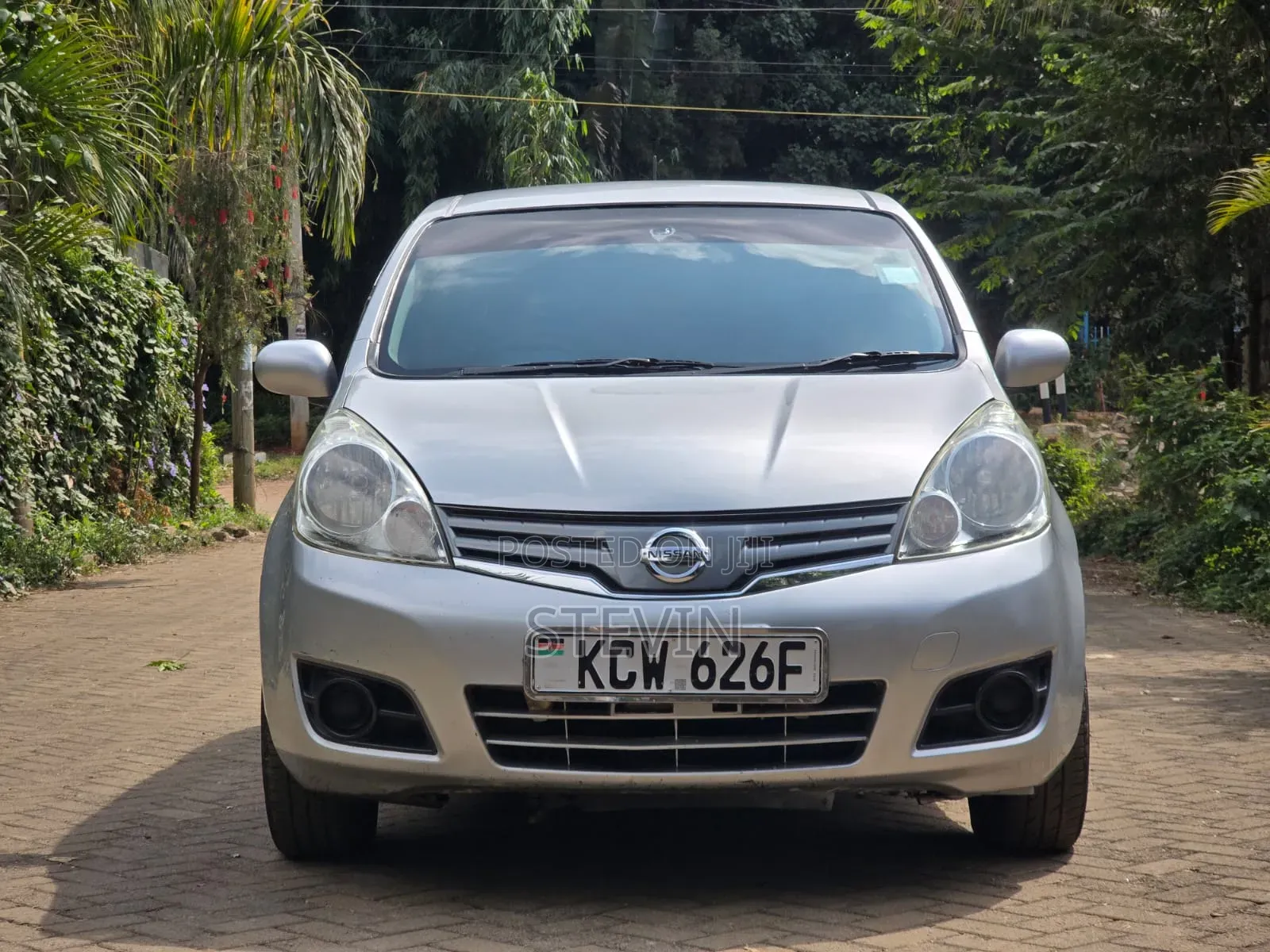Nissan Note 2012 Silver