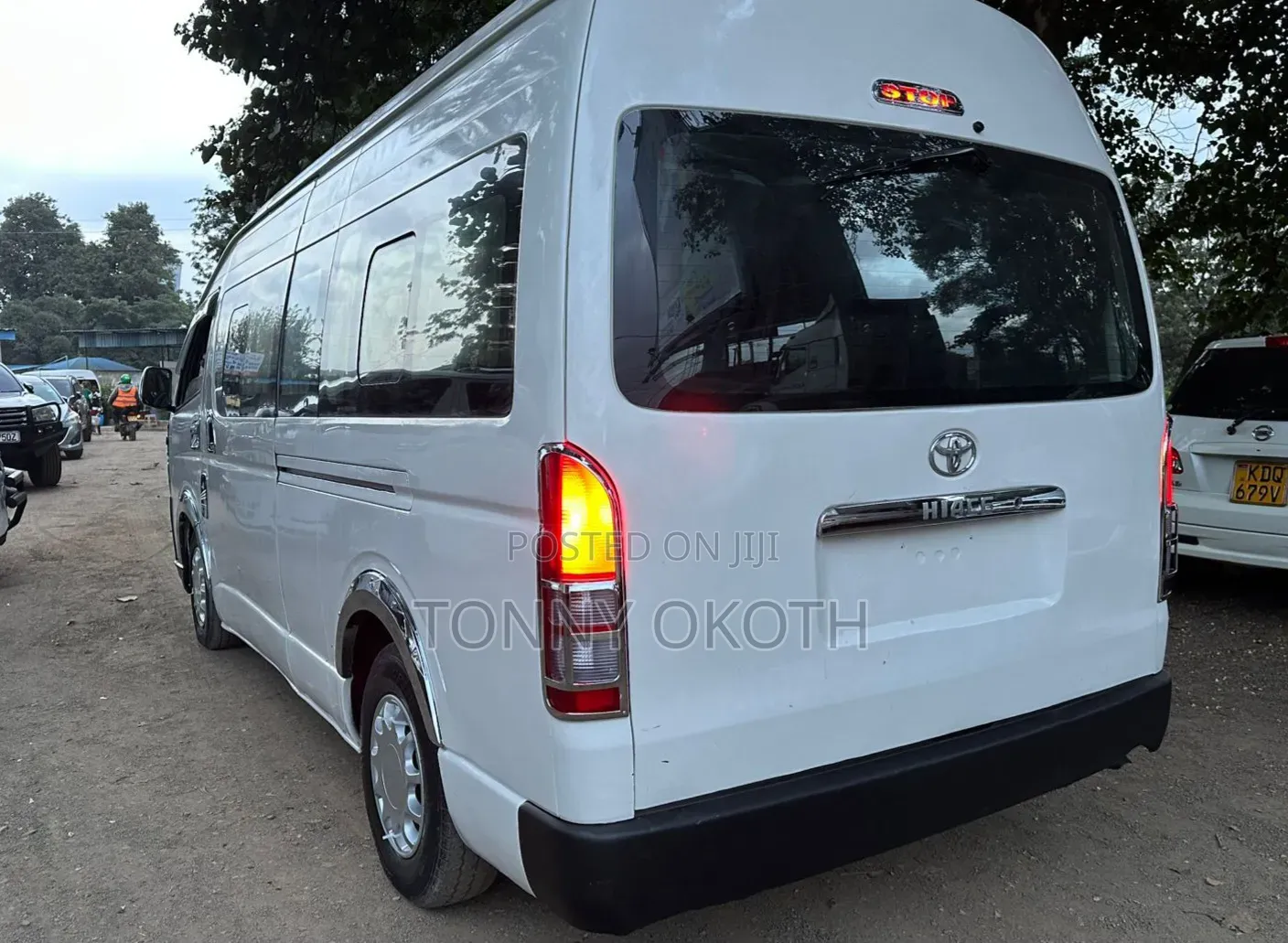 Toyota HiAce 2019 White