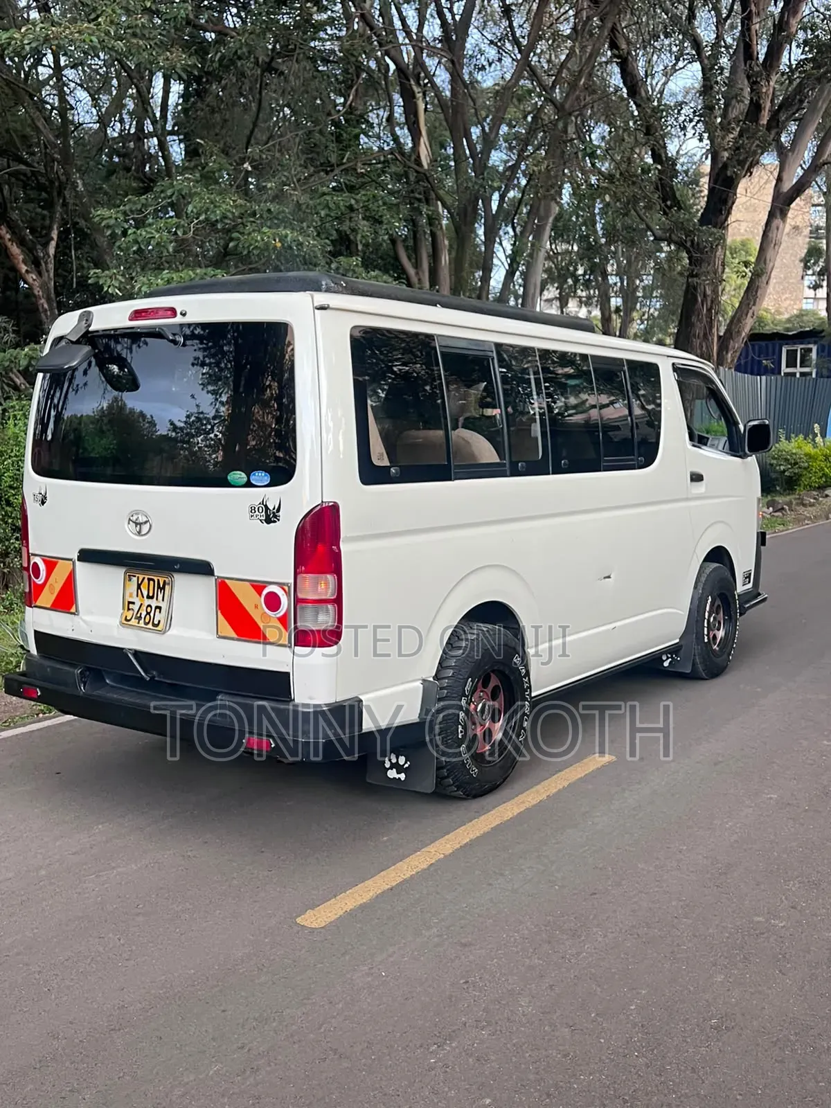 Toyota HiAce 2016 White