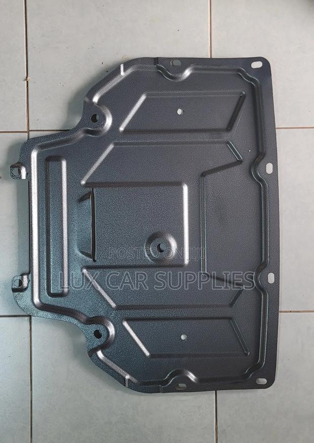 Audi Q7/Q8 Heavy-Duty Metal Underbody Skid Plate - thumbnail 3