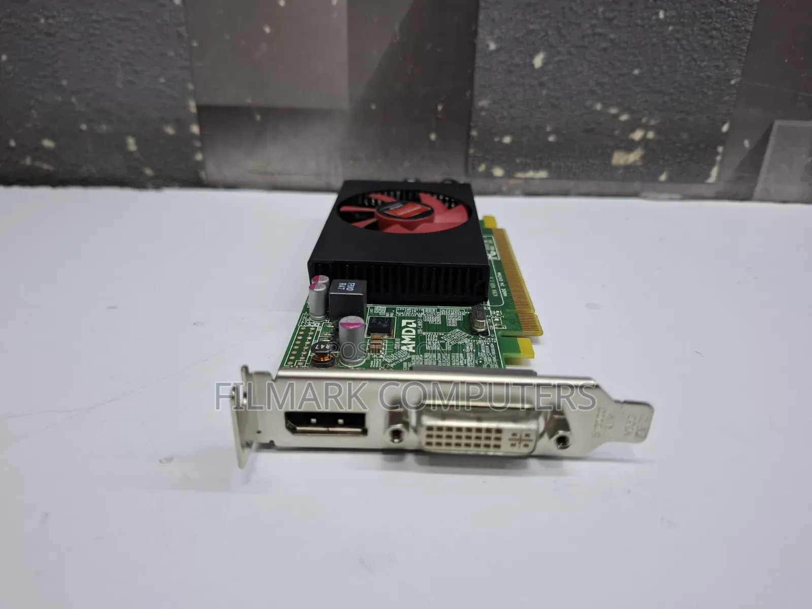 Amd Radeon Hd 8490 1gb Ddr3 Pcie Dvi Displayport Graphics Card