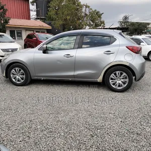 Mazda Demio 2014 Silver